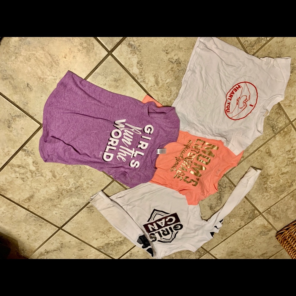 Multiple girls clothes - Picture 7 of 8